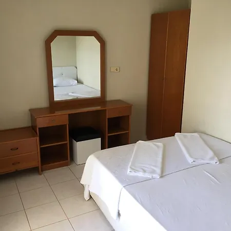 Oeznur 4* Сіде