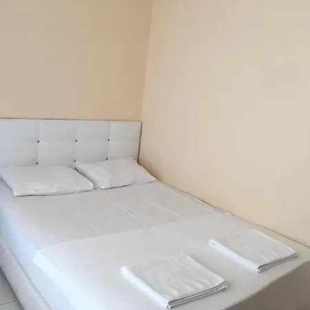 Oeznur 4*