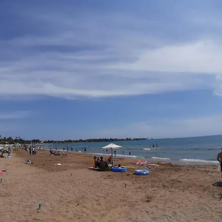 Ξενοδοχείο με διαμερίσματα Oeznur 4*